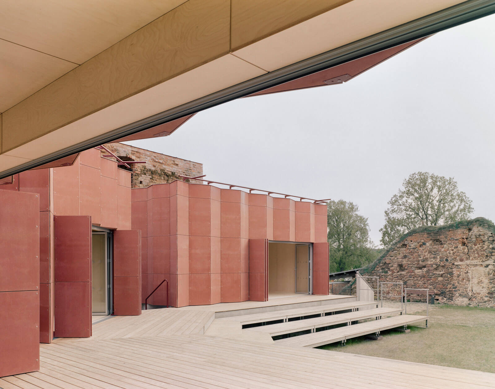 Atelier Fanelsa Beeskow Image by Simon Menges & Nino Tugushi